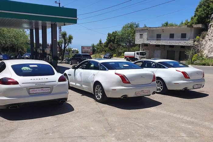 Les Maries Wedding's Car Rental